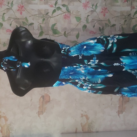 Womans Summer Blue Black Tropical dress NWT - Picture 2 of 3